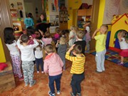 Den cizích zemí a jazyků